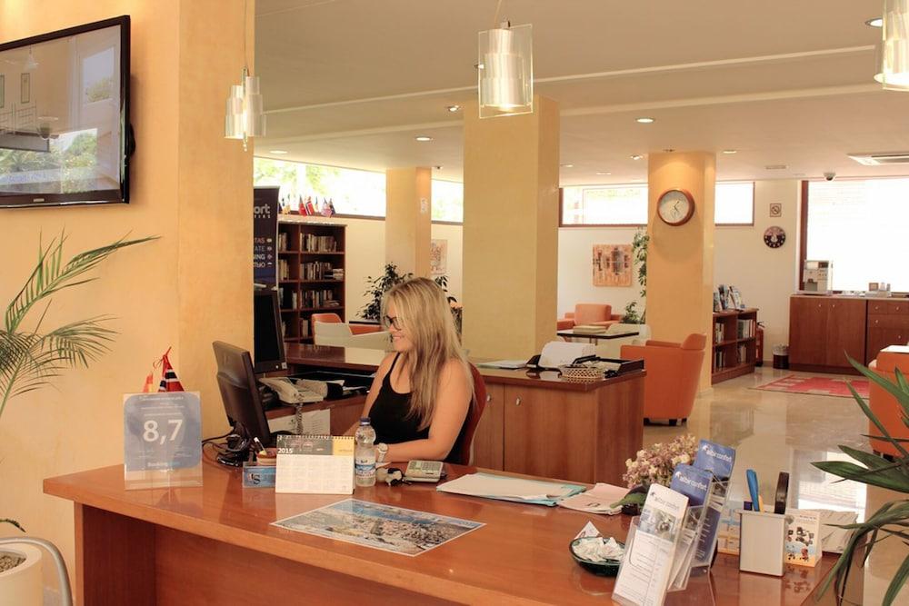 Apartamentos Albir Confort - Avenida III 阿尔比尔 外观 照片