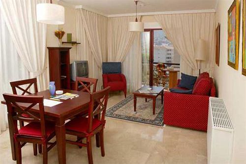 Apartamentos Albir Confort - Avenida III 阿尔比尔 外观 照片